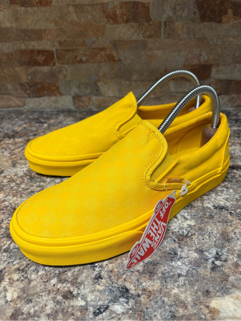 Vans Classic Spectra Yellow Mono Checkerboard slip-on Men’s Size 8